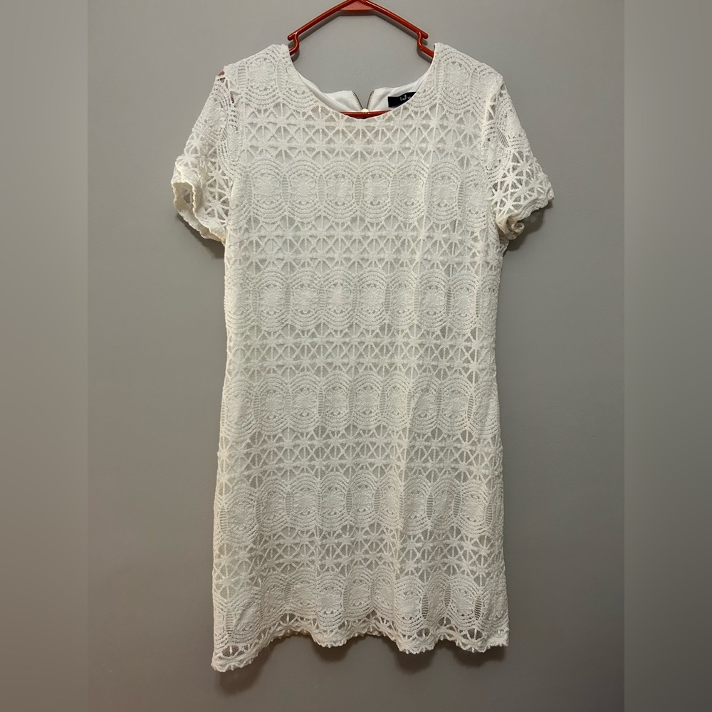White Lace Dress with Zipper
